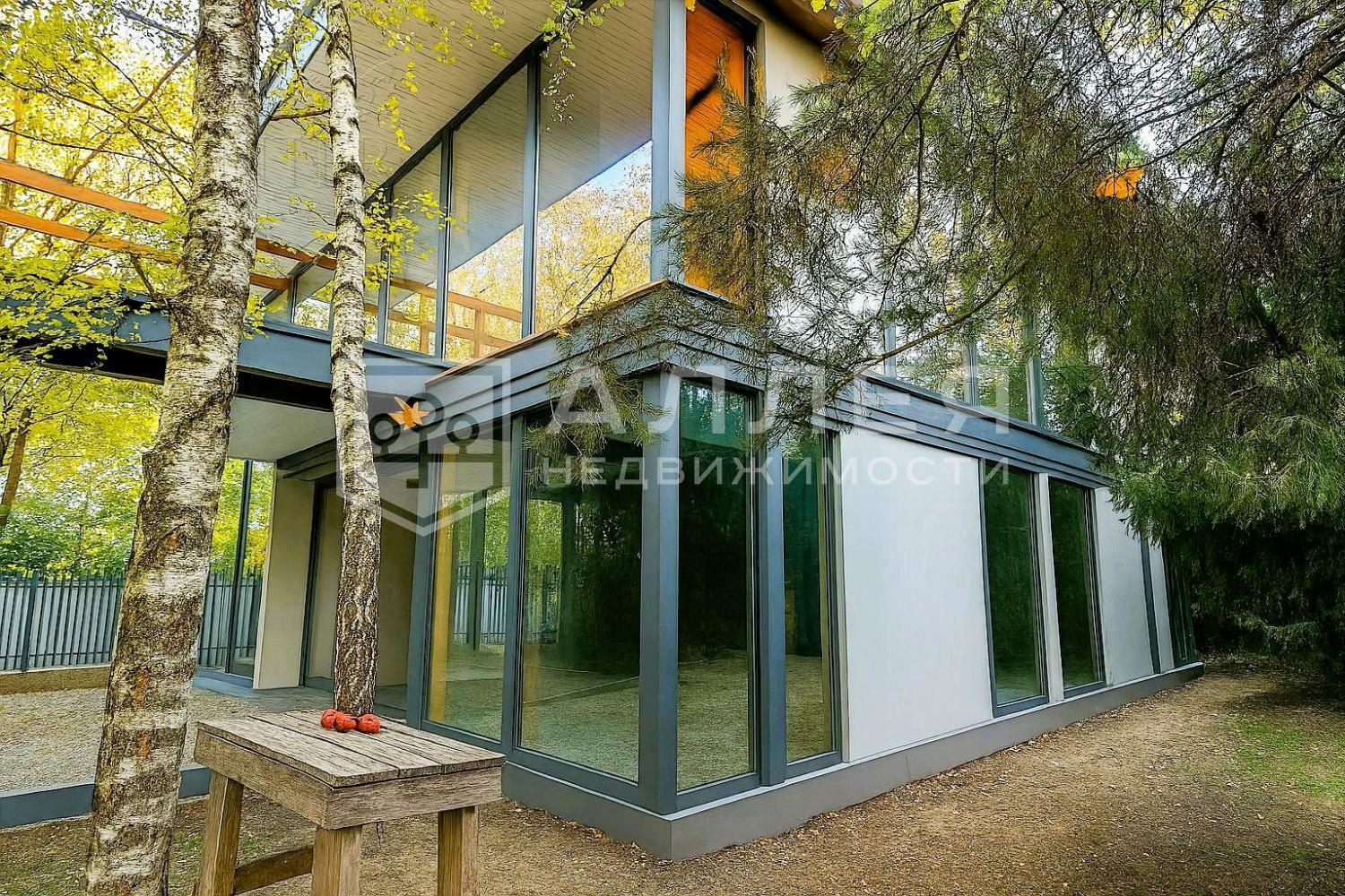 2-этажный коттедж 550 м² с отделкой