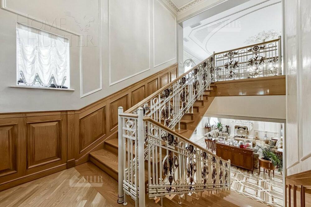 2-этажный коттедж 2 000 м² с отделкой