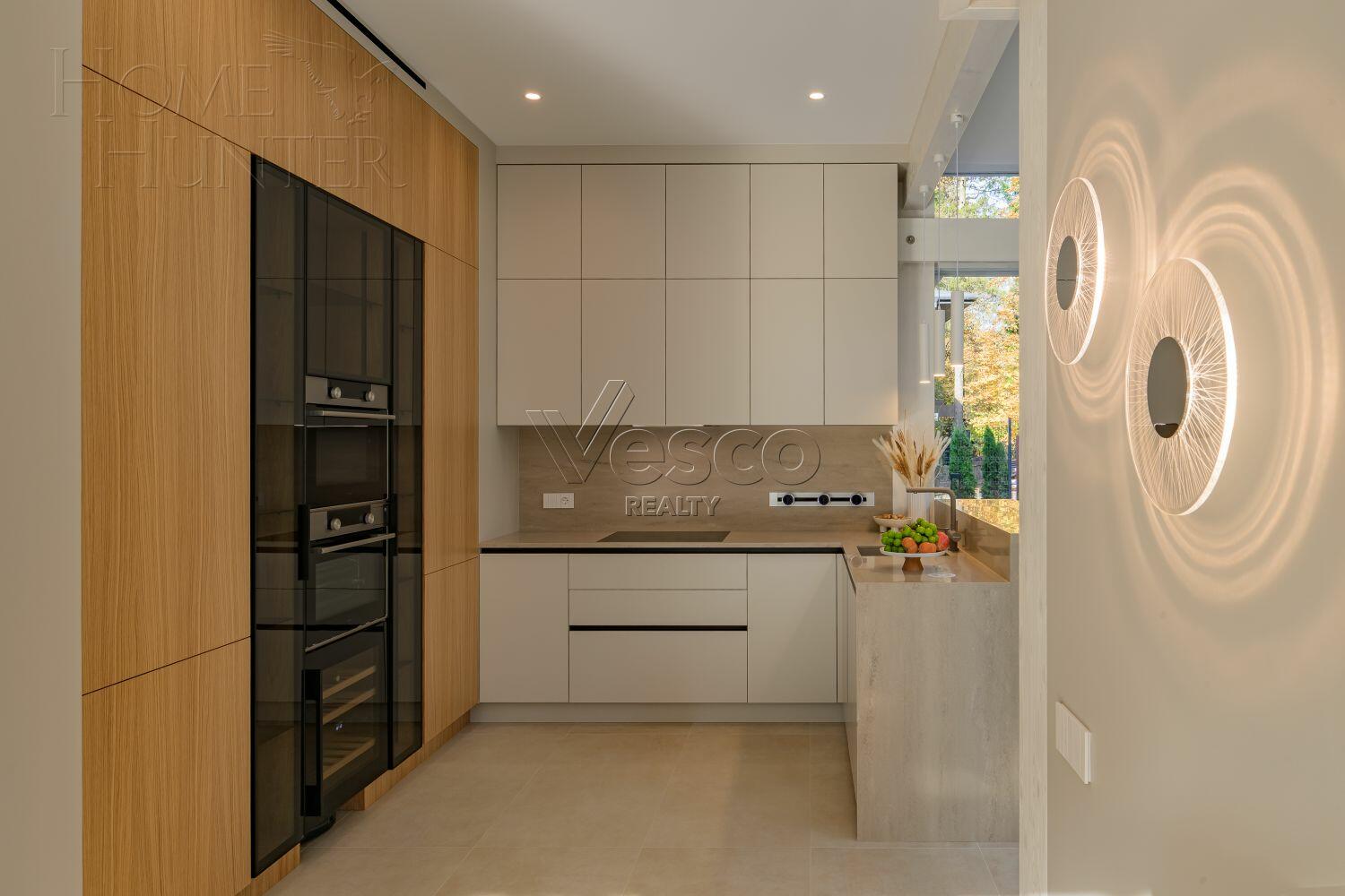 2-этажный коттедж 315 м² с отделкой