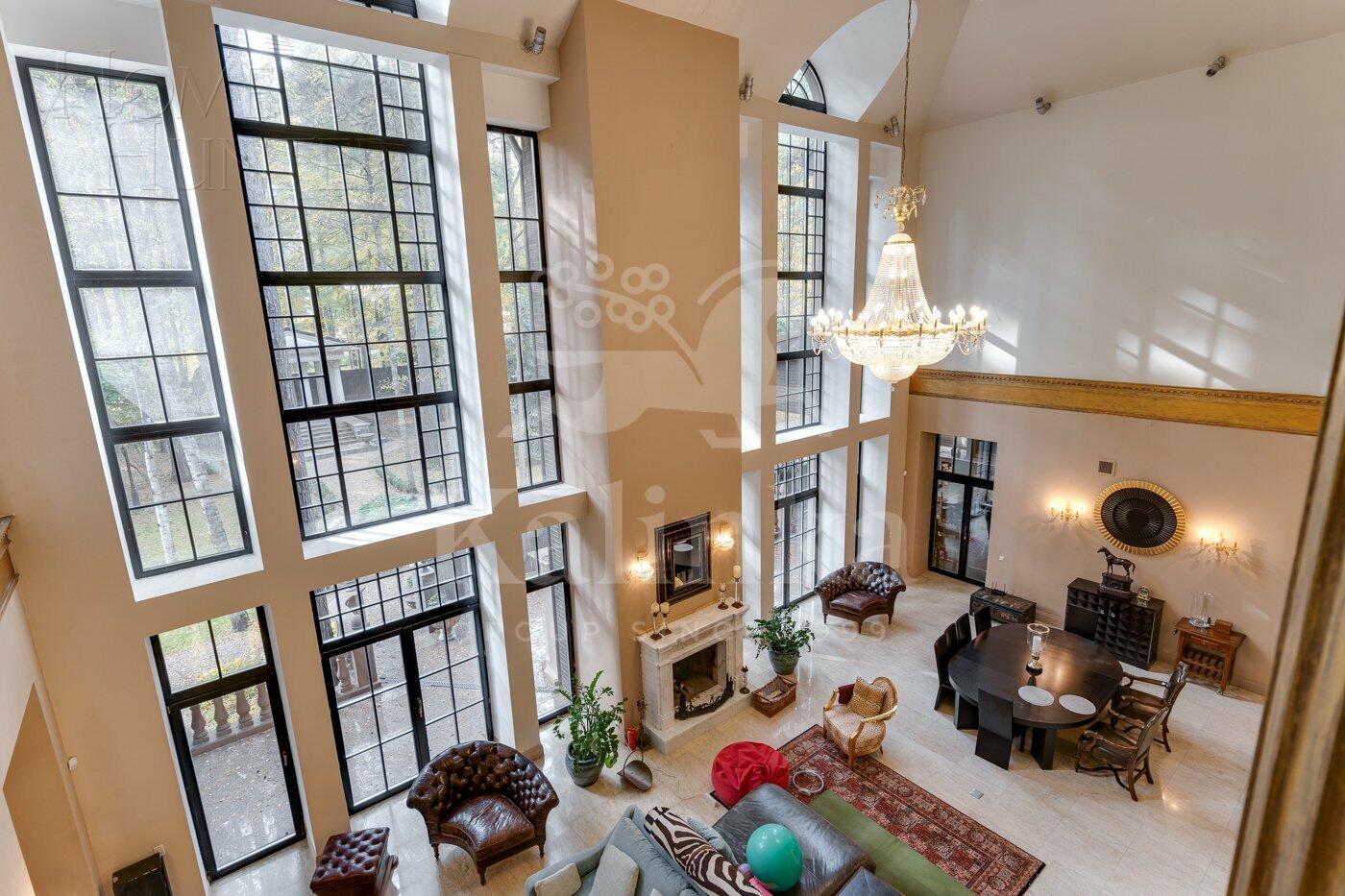 2-этажный коттедж 1 400 м² с отделкой