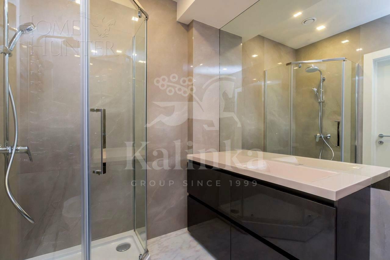 3-этажный коттедж 700 м² с отделкой