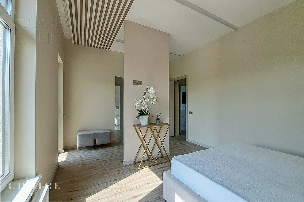 2-этажный коттедж 240 м² с отделкой