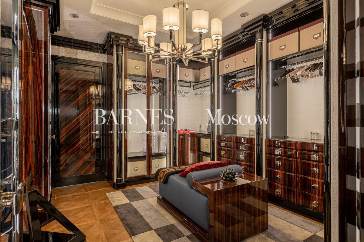 5-КОМН. КВАРТИРА С ОТДЕЛКОЙ 242.42 М² НА 6 ЭТАЖЕ