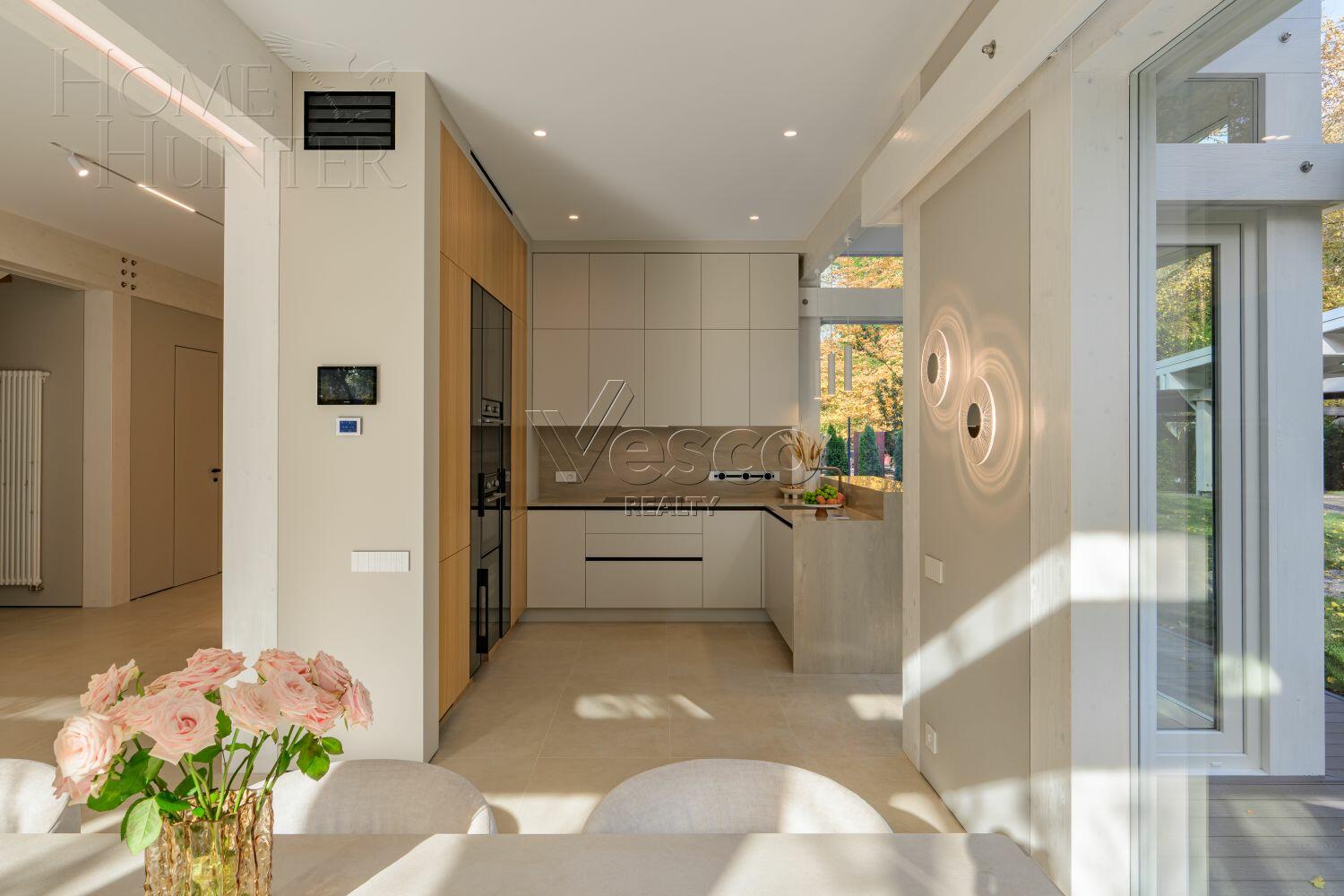 2-этажный коттедж 315 м² с отделкой