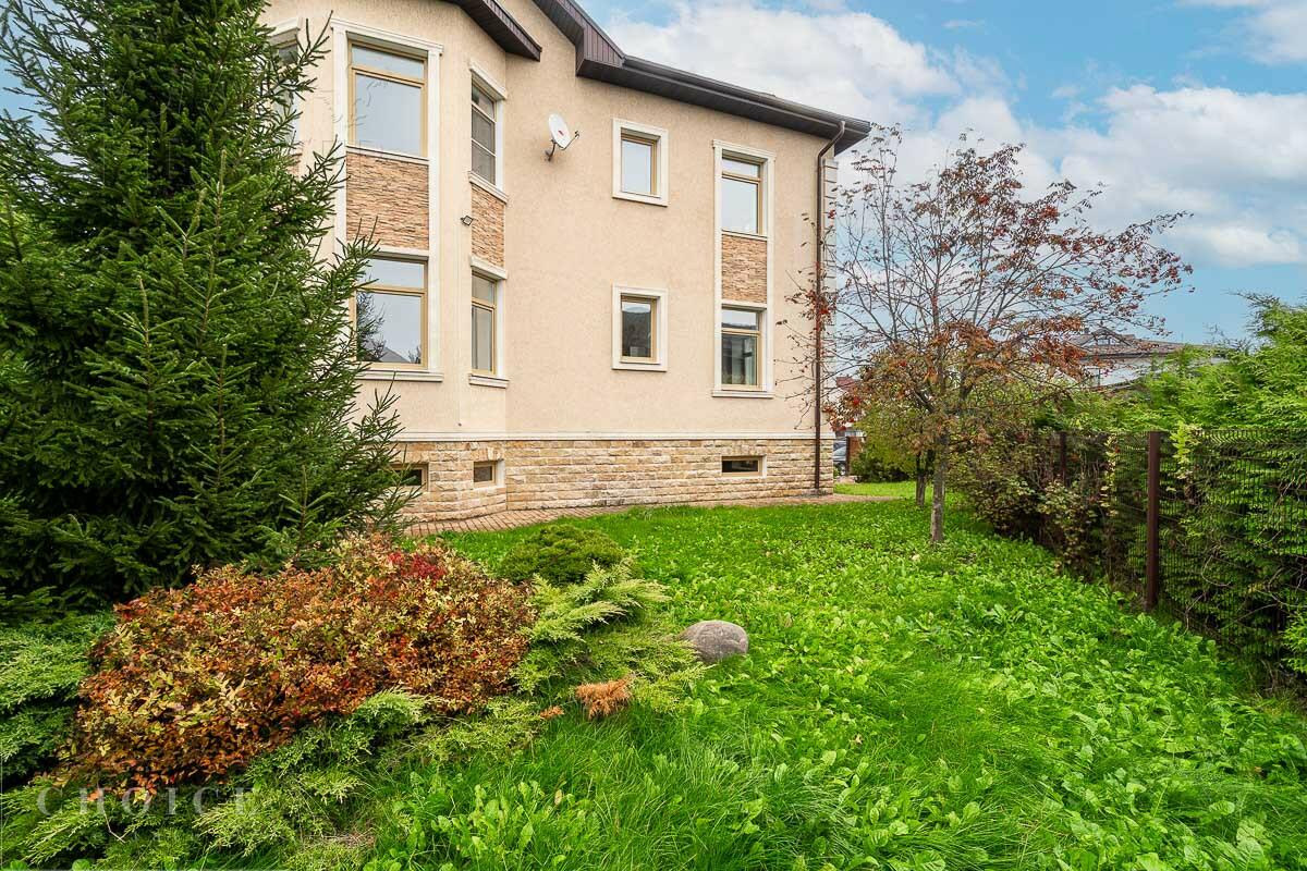 2-этажный коттедж 450 м² с отделкой