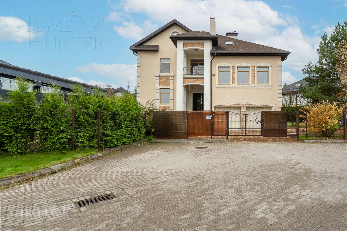 2-этажный коттедж 450 м² с отделкой