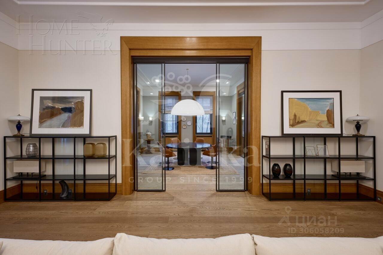 2-этажный коттедж 804.9 м² с отделкой