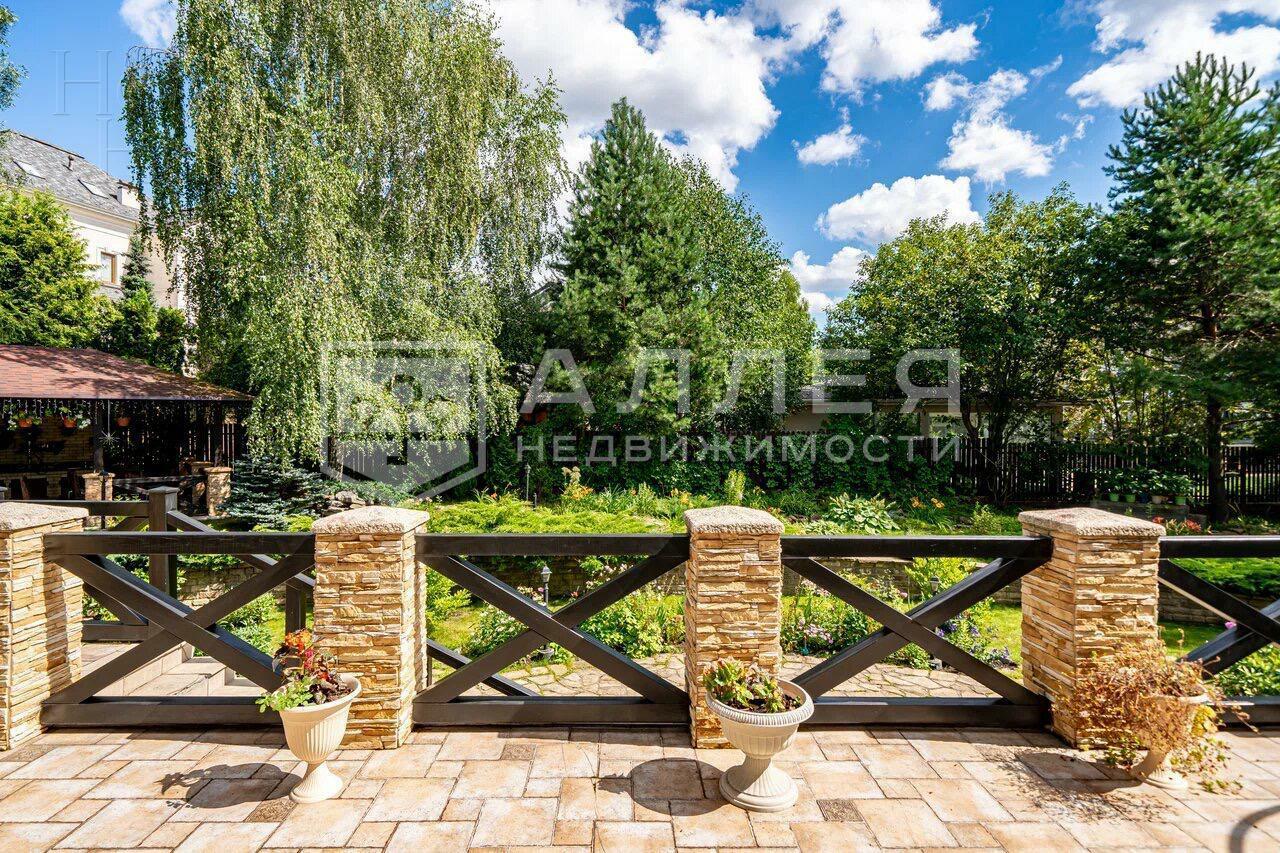 2-этажный коттедж 617.5 м² с отделкой