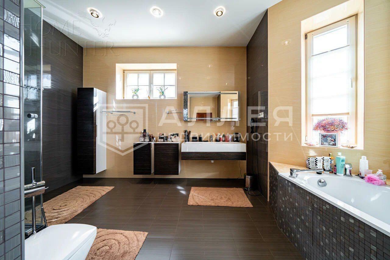 2-этажный коттедж 617.5 м² с отделкой