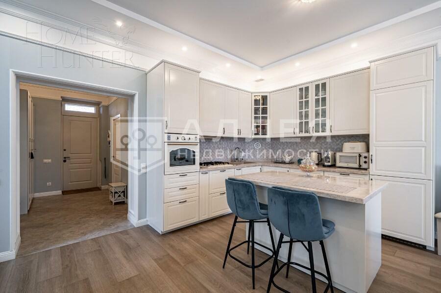 2-этажный коттедж 360 м² с отделкой