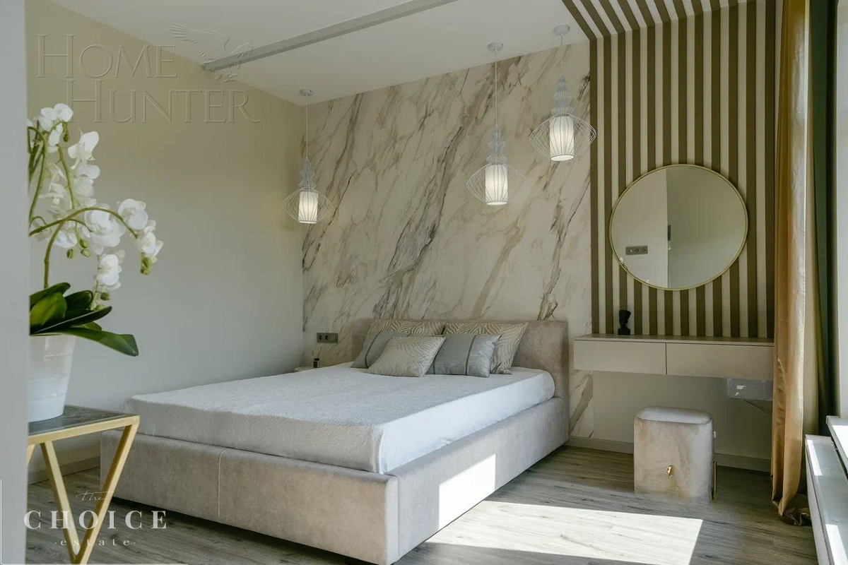 2-этажный коттедж 240 м² с отделкой