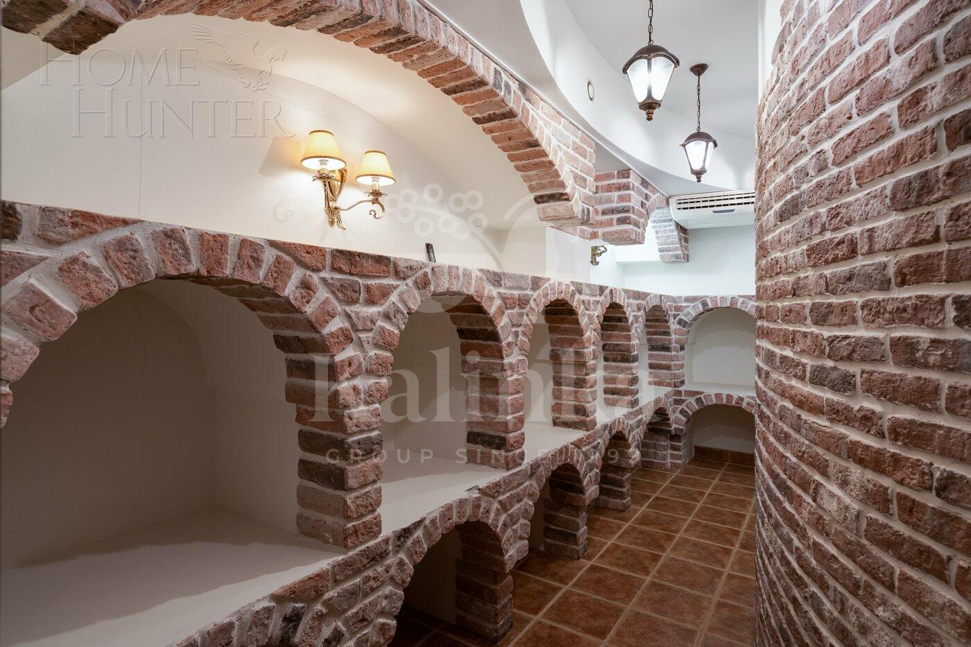 2-этажный коттедж 1 400 м² с отделкой