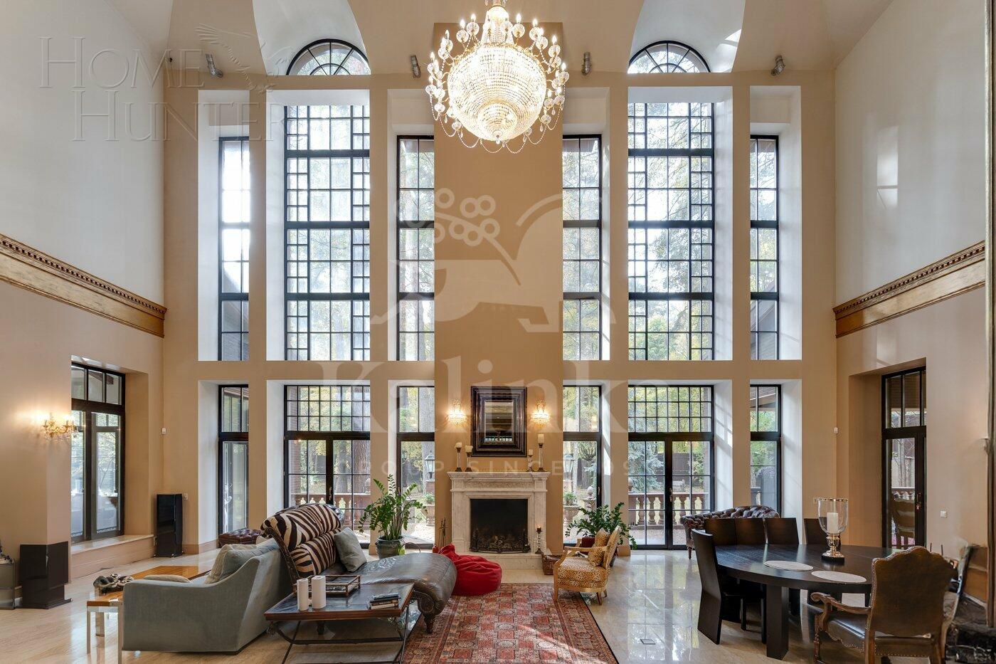 2-этажный коттедж 1 400 м² с отделкой