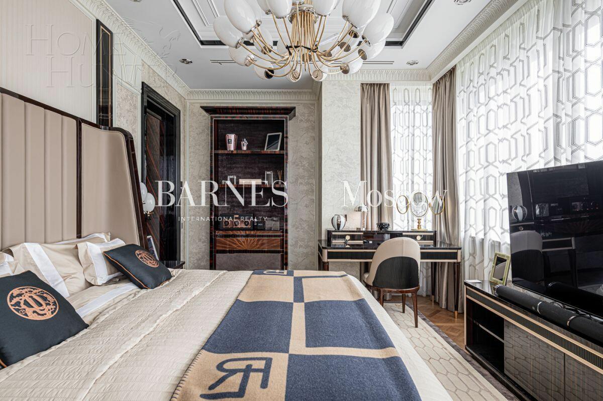 5-КОМН. КВАРТИРА С ОТДЕЛКОЙ 242.42 М² НА 6 ЭТАЖЕ