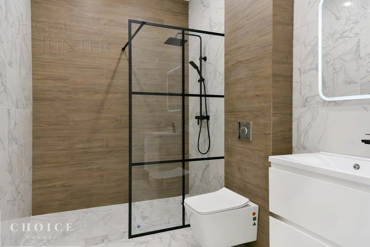 2-этажный коттедж 240 м² с отделкой