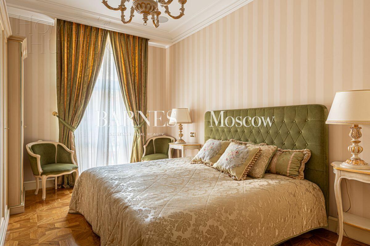 4-КОМН. КВАРТИРА С ОТДЕЛКОЙ 190 М² НА 3 ЭТАЖЕ