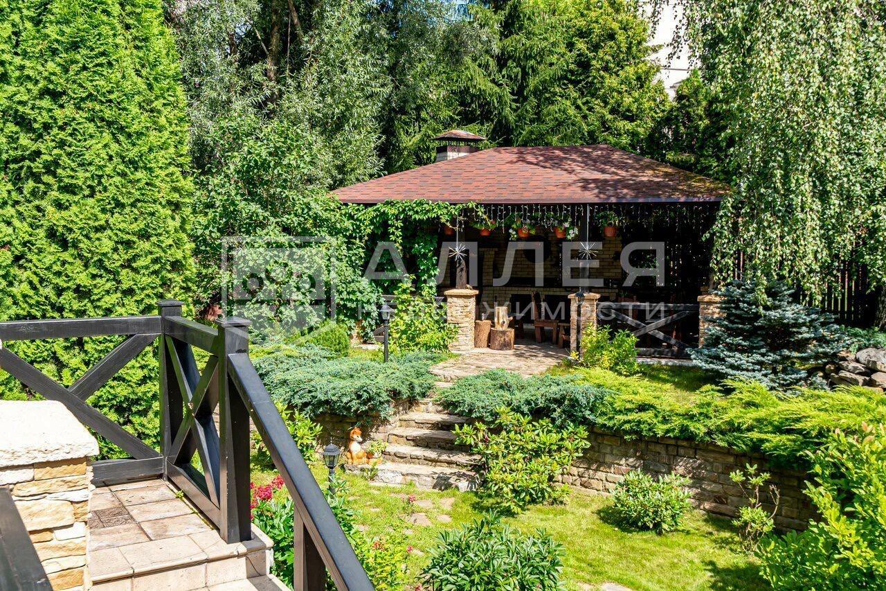 2-этажный коттедж 617.5 м² с отделкой