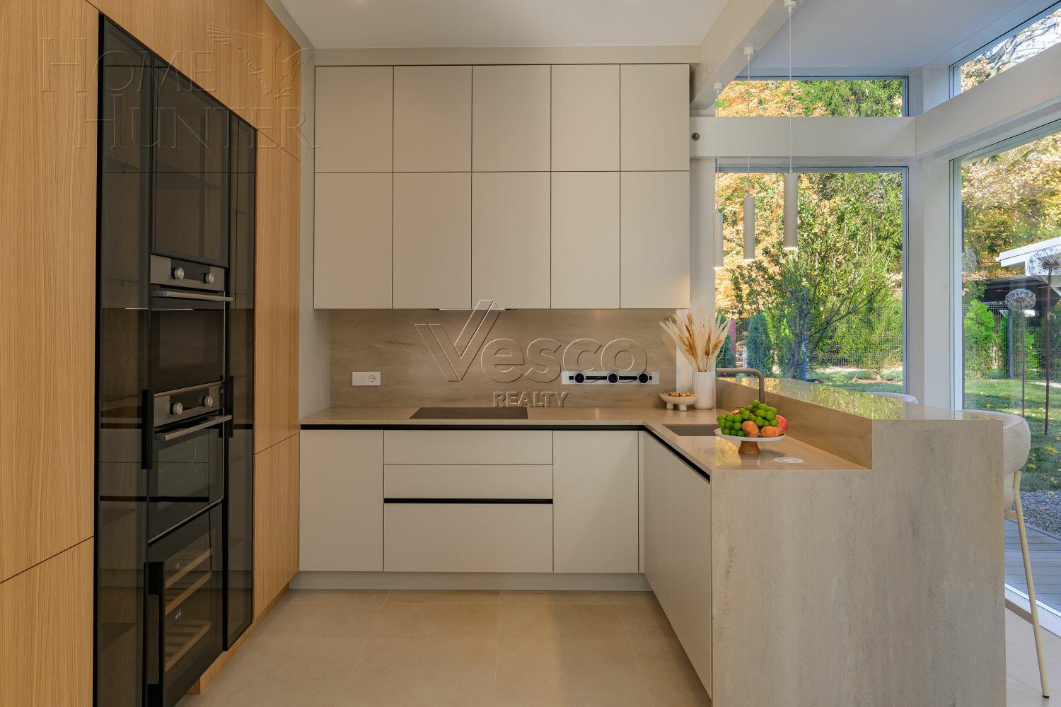 2-этажный коттедж 315 м² с отделкой