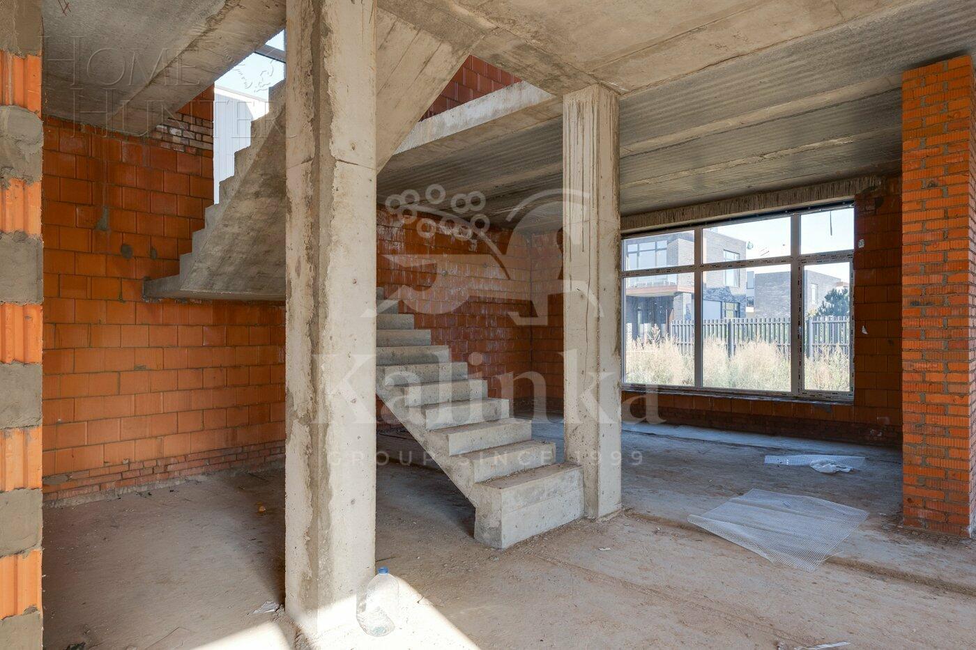 3-этажный коттедж 308 м² без отделки