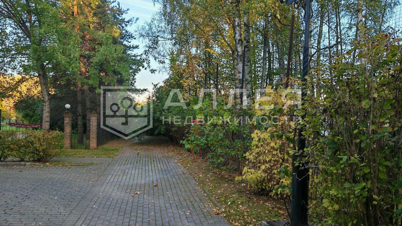 2-этажный коттедж 550 м² с отделкой