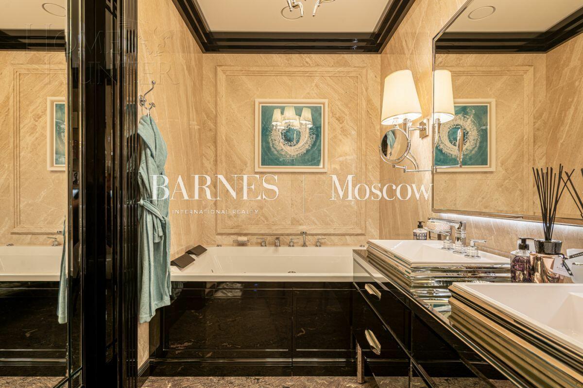 5-КОМН. КВАРТИРА С ОТДЕЛКОЙ 242.42 М² НА 6 ЭТАЖЕ