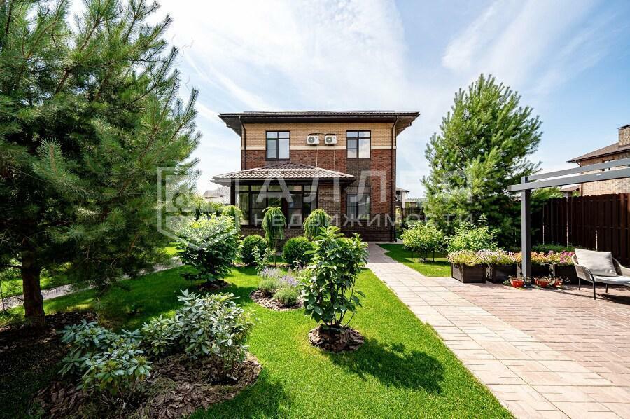 2-этажный коттедж 360 м² с отделкой