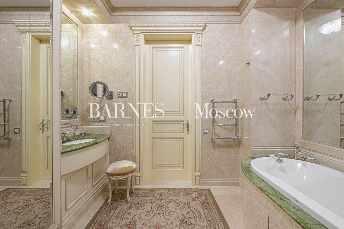 4-КОМН. КВАРТИРА С ОТДЕЛКОЙ 190 М² НА 3 ЭТАЖЕ