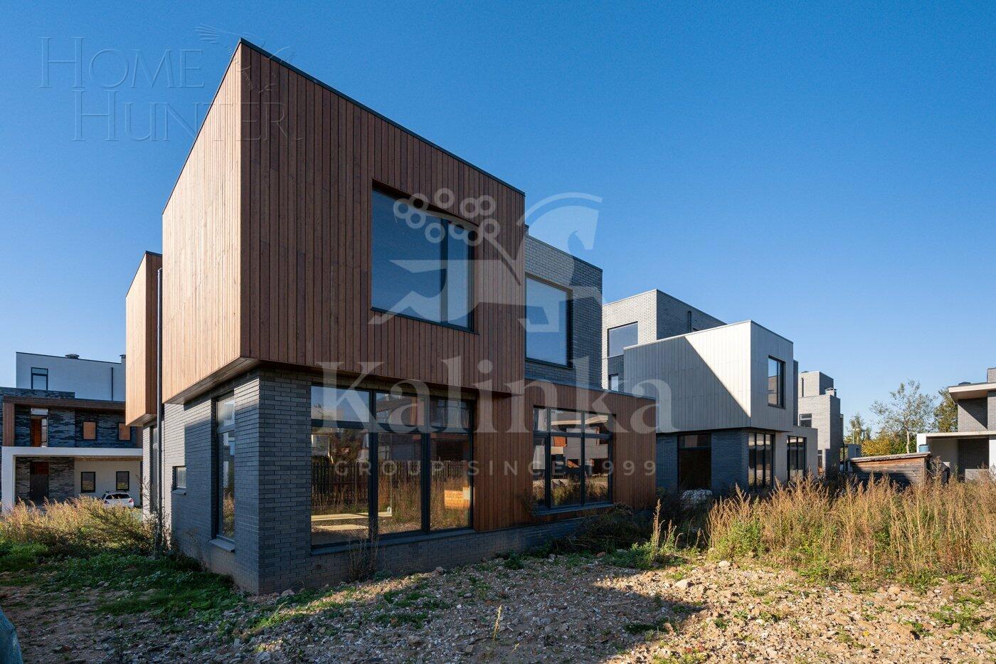 3-этажный коттедж 308 м² без отделки