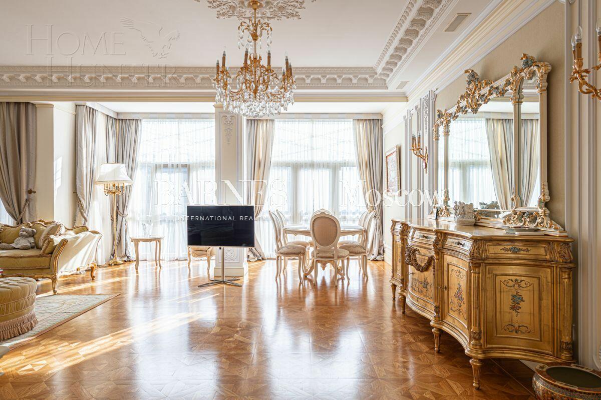 4-КОМН. КВАРТИРА С ОТДЕЛКОЙ 190 М² НА 3 ЭТАЖЕ