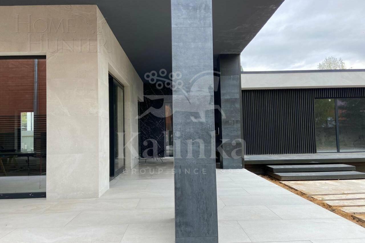 2-этажный коттедж 468 м² с отделкой