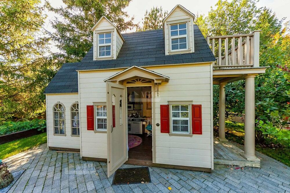 2-этажный коттедж 2 000 м² с отделкой