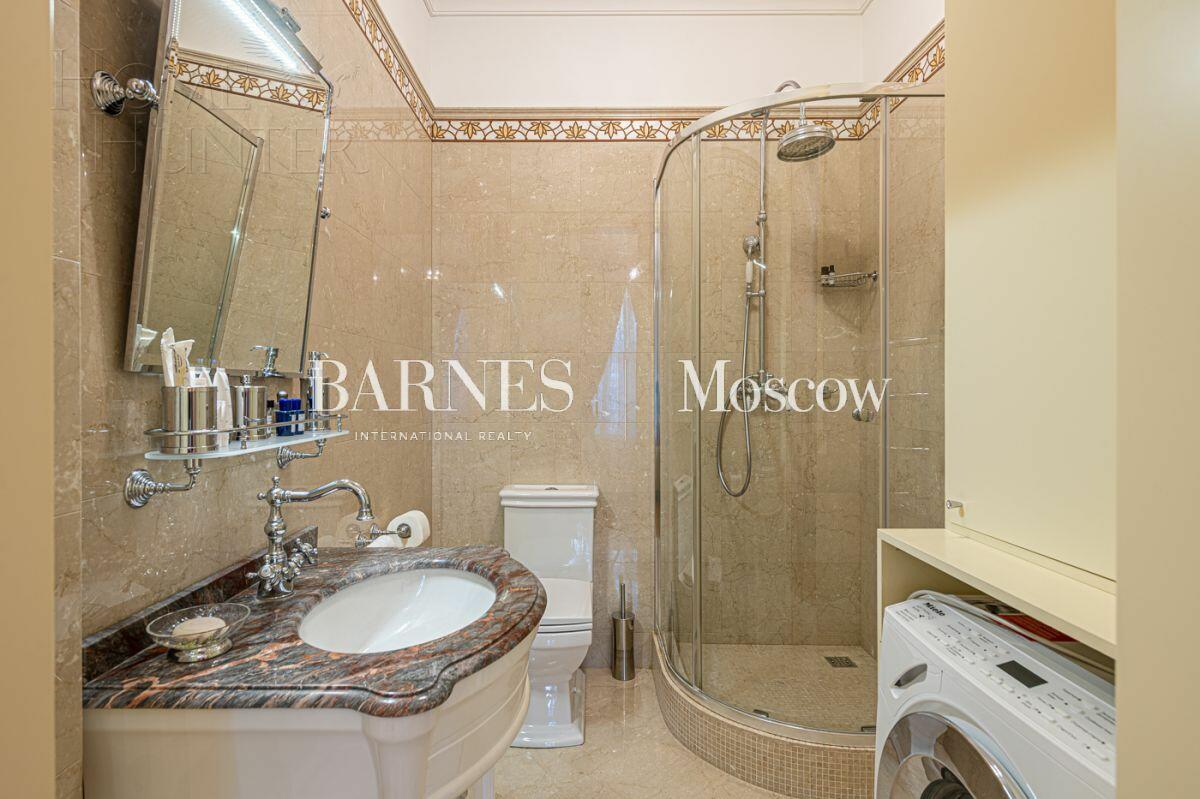 4-КОМН. КВАРТИРА С ОТДЕЛКОЙ 190 М² НА 3 ЭТАЖЕ