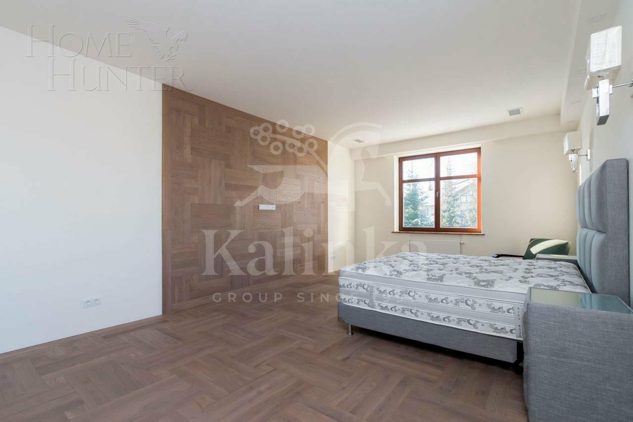 3-этажный коттедж 700 м² с отделкой