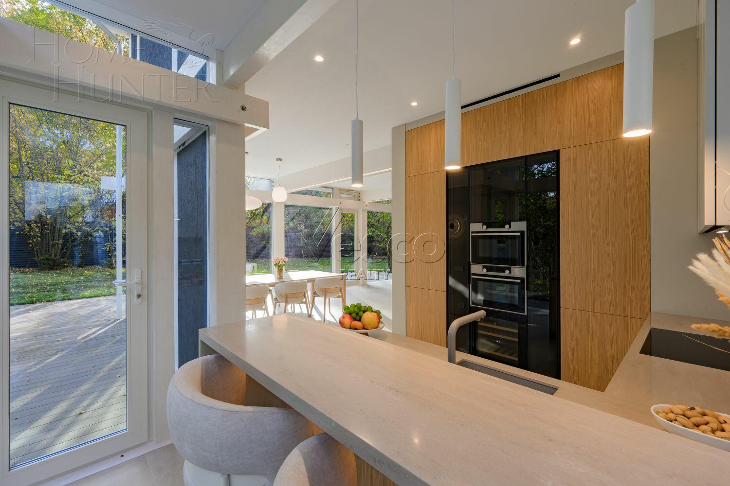 2-этажный коттедж 315 м² с отделкой