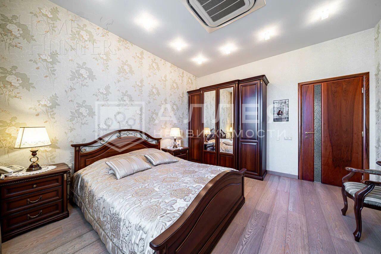 2-этажный коттедж 617.5 м² с отделкой