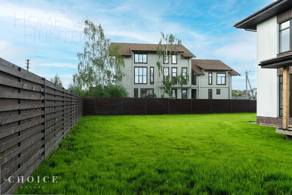 2-этажный коттедж 240 м² с отделкой