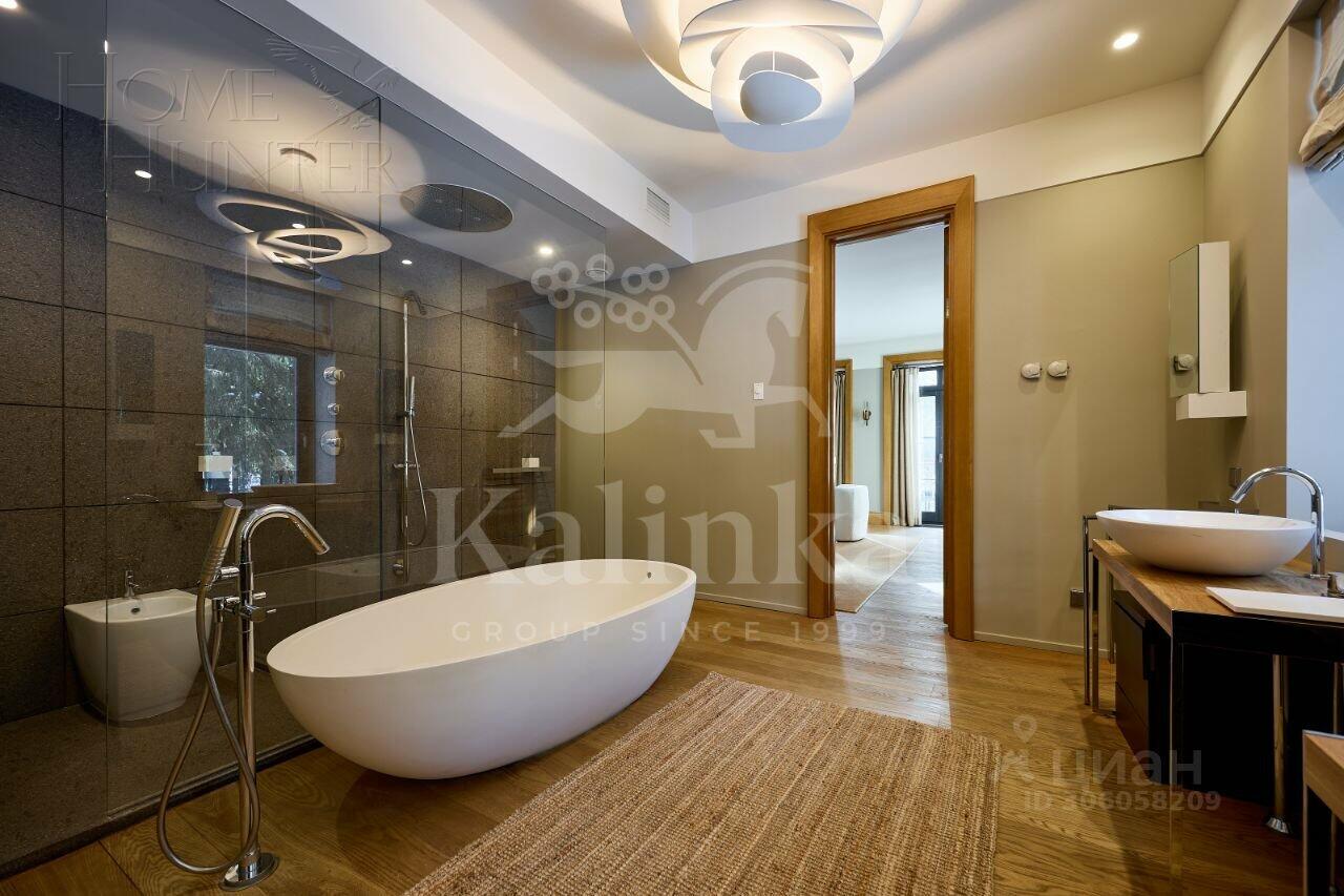 2-этажный коттедж 804.9 м² с отделкой