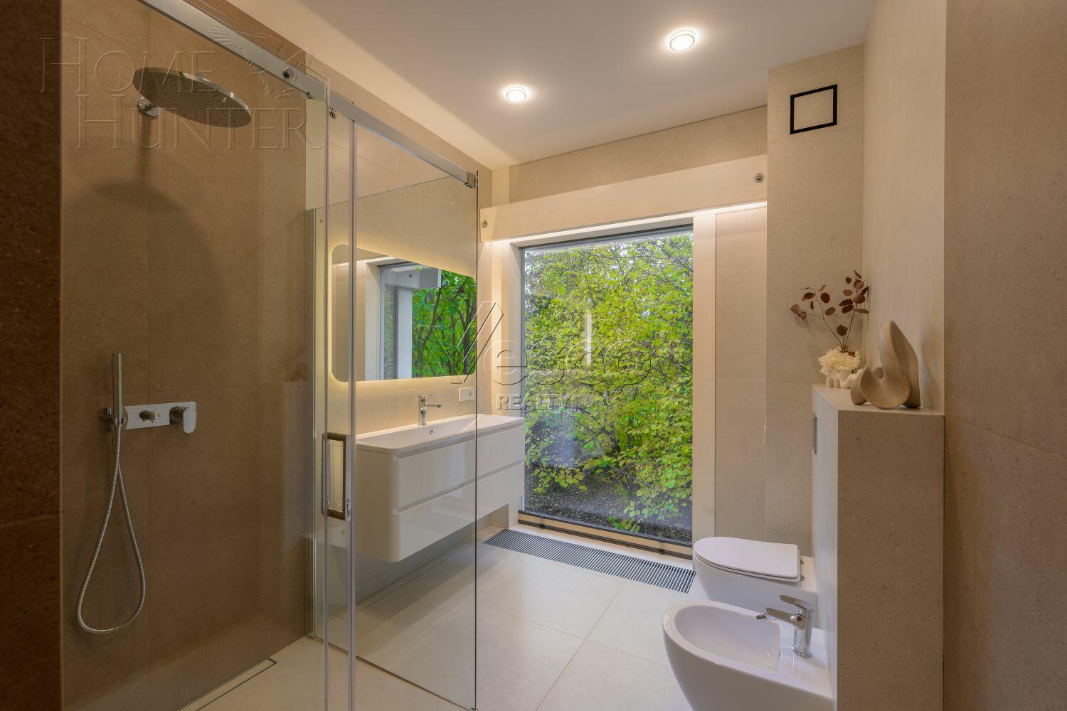 2-этажный коттедж 315 м² с отделкой