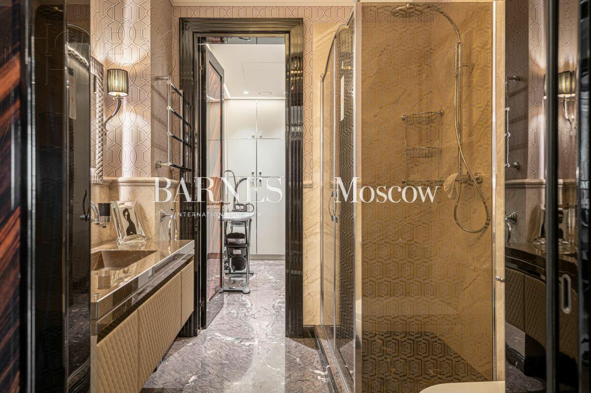 5-КОМН. КВАРТИРА С ОТДЕЛКОЙ 242.42 М² НА 6 ЭТАЖЕ