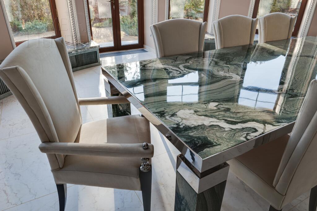 2-этажный коттедж 1 200 м² с отделкой