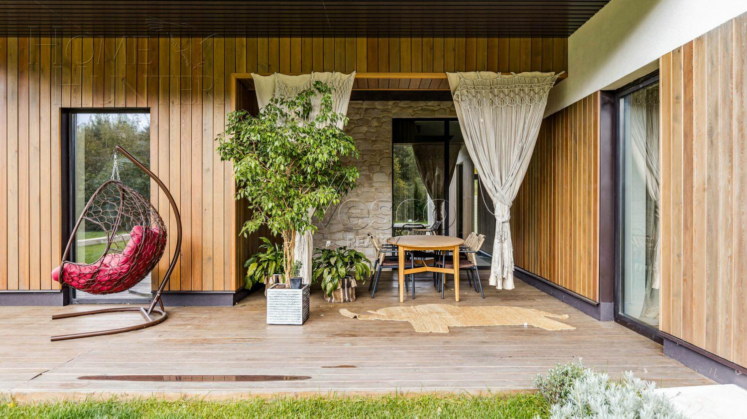 2-этажный коттедж 348 м² с отделкой