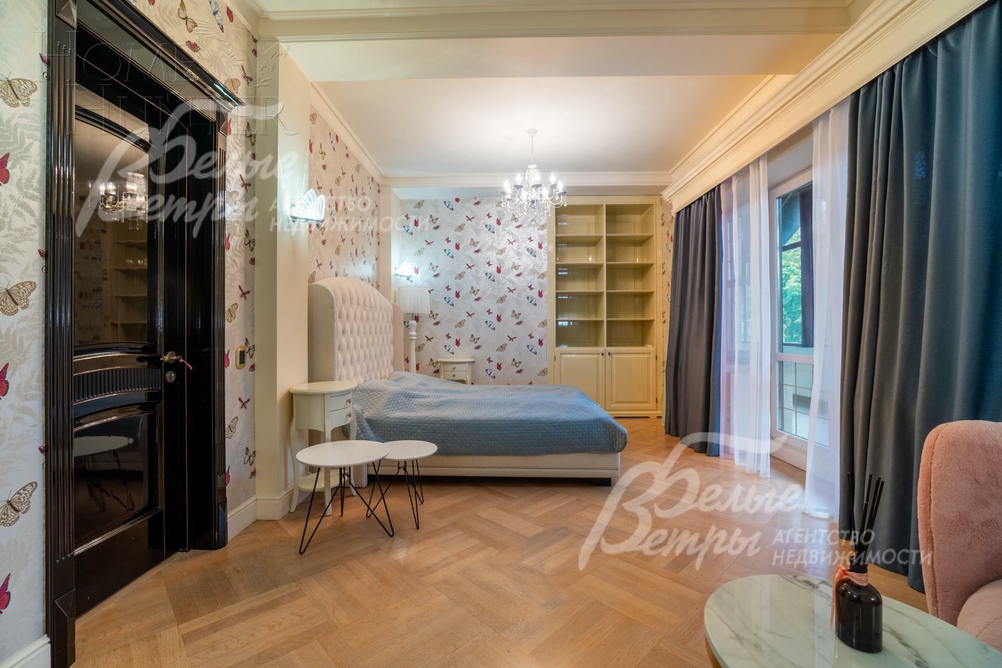 2-этажный коттедж 835 м² с отделкой