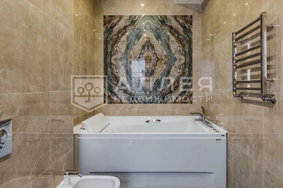 3-этажный коттедж 615 м² с отделкой