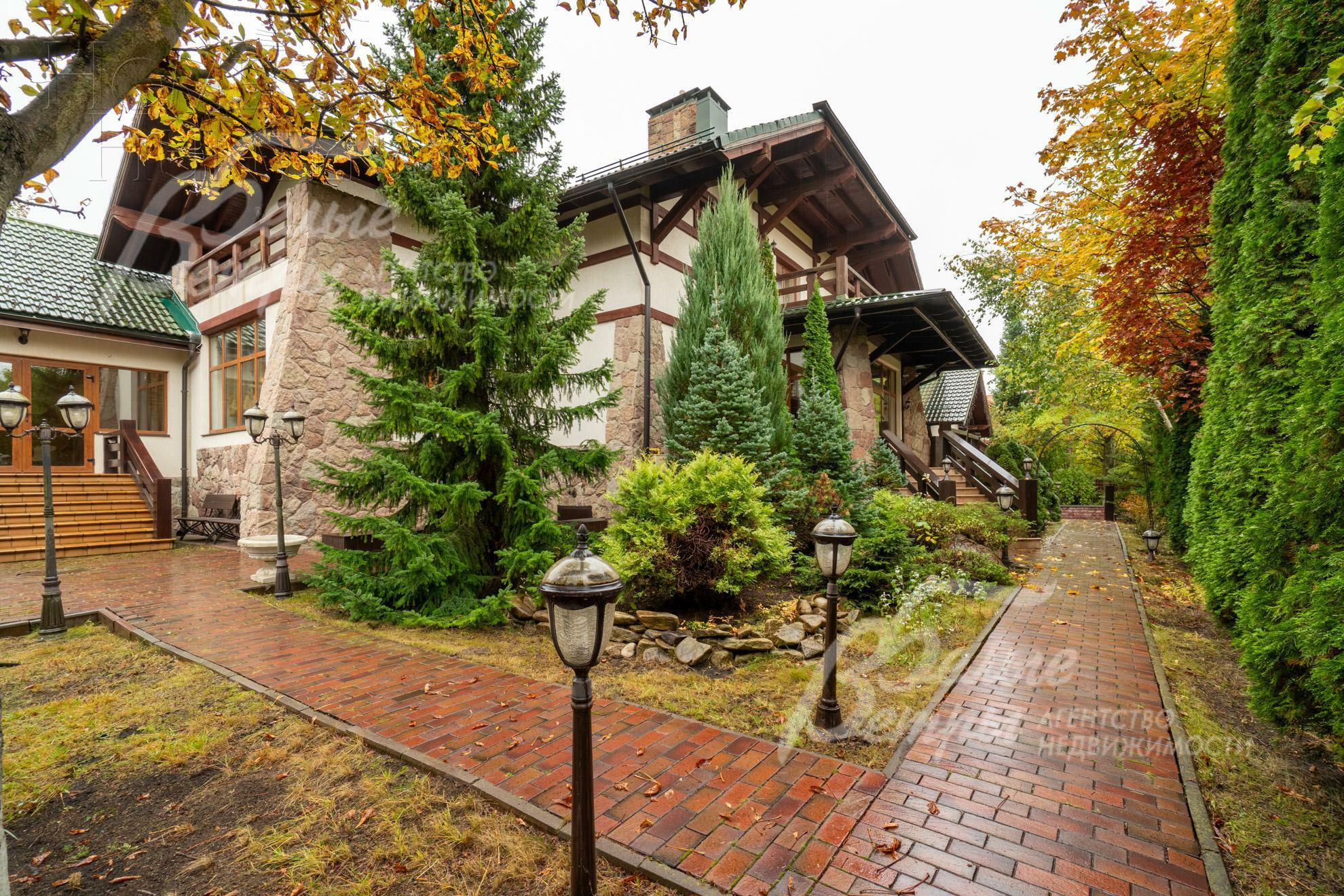 2-этажный коттедж 835 м² с отделкой