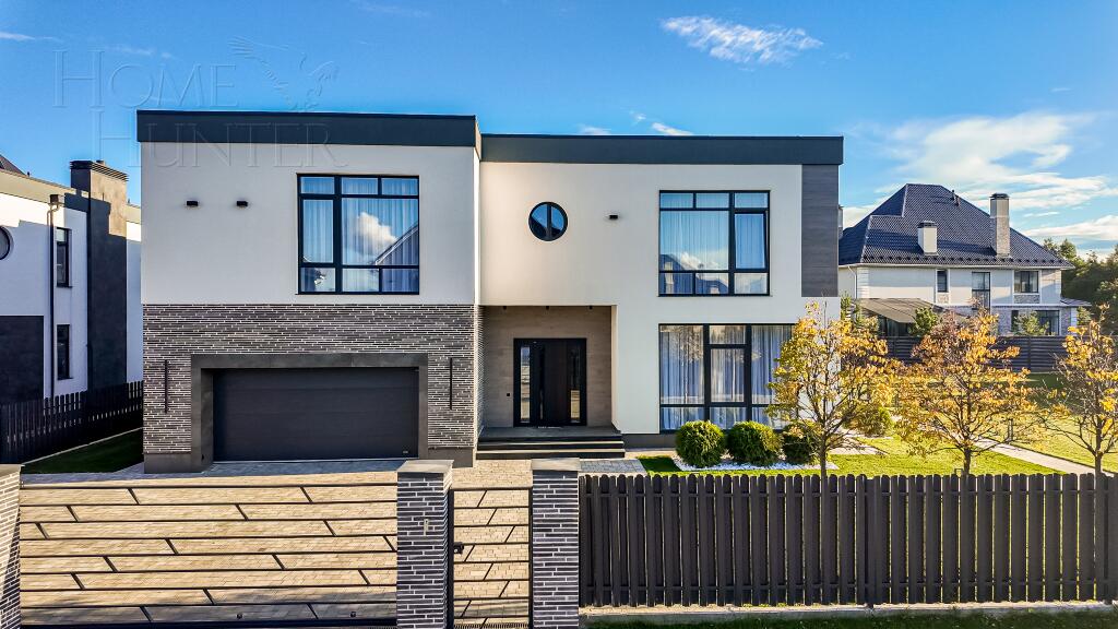 2-этажный коттедж 440 м² с отделкой
