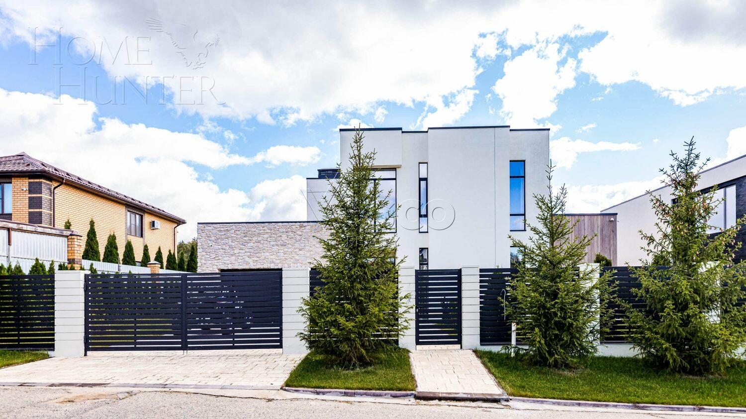 2-этажный коттедж 348 м² с отделкой