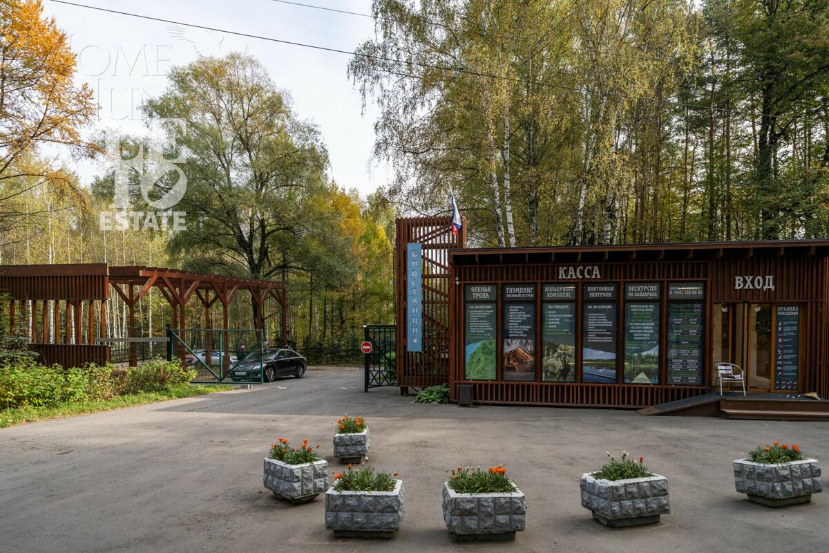 1-этажный коттедж 306.1 м² без отделки