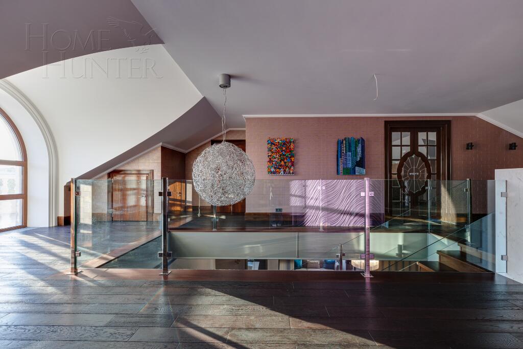 2-этажный коттедж 1 200 м² с отделкой