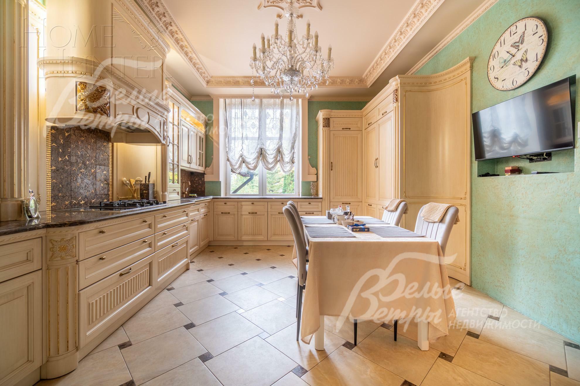 2-этажный коттедж 835 м² с отделкой