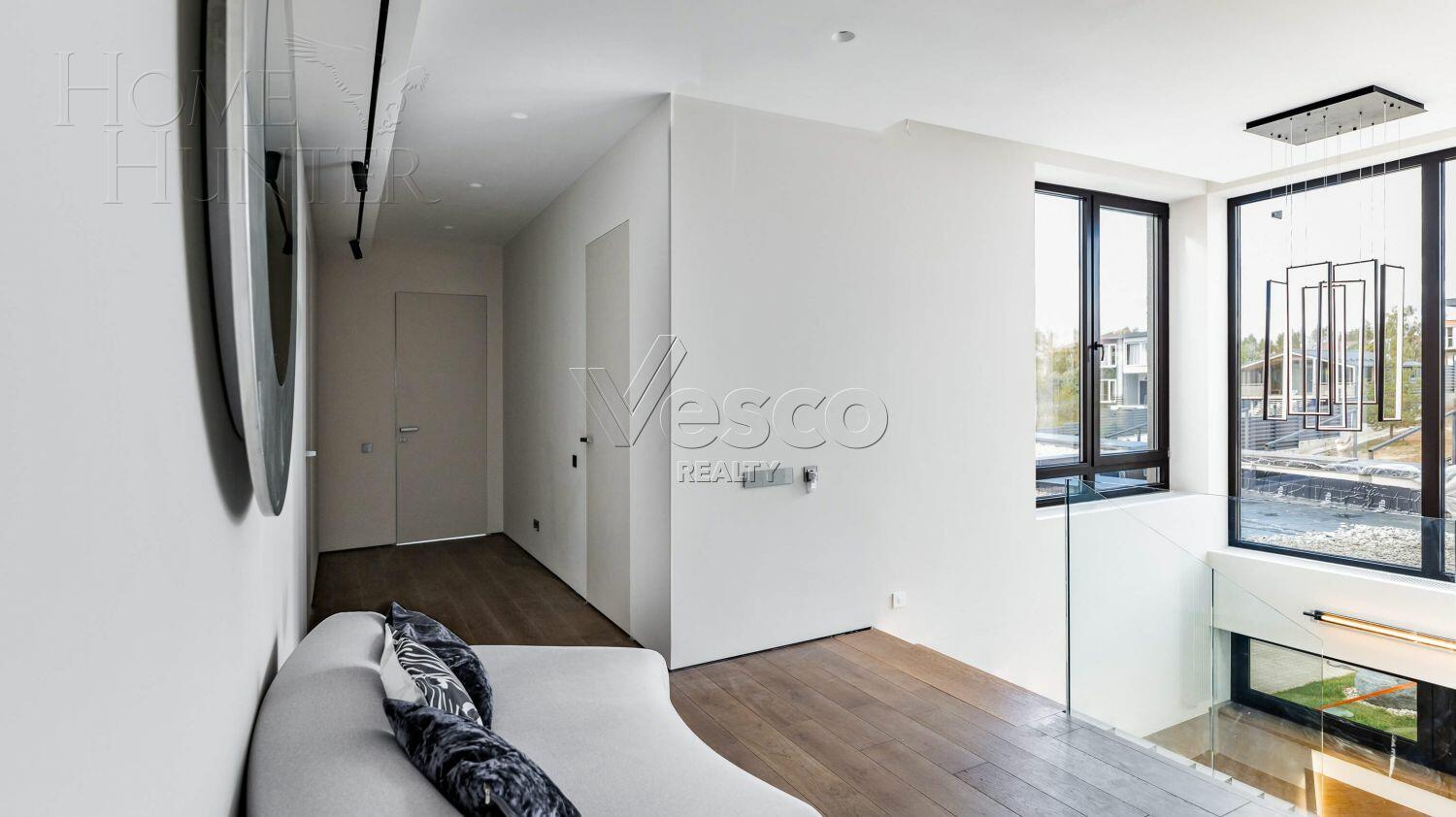 2-этажный коттедж 385 м² с отделкой